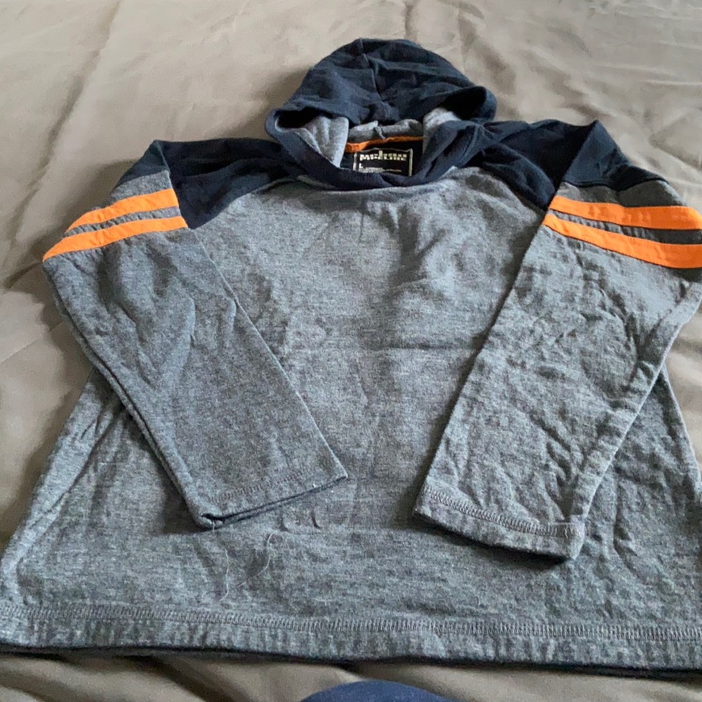 Boys Urban Pipeline hoodie sz large EUC